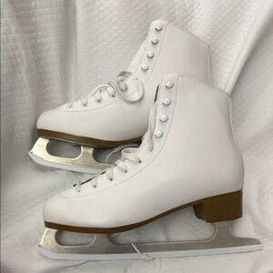 DBX Women's Size 8 White Ice Skates. Like New!